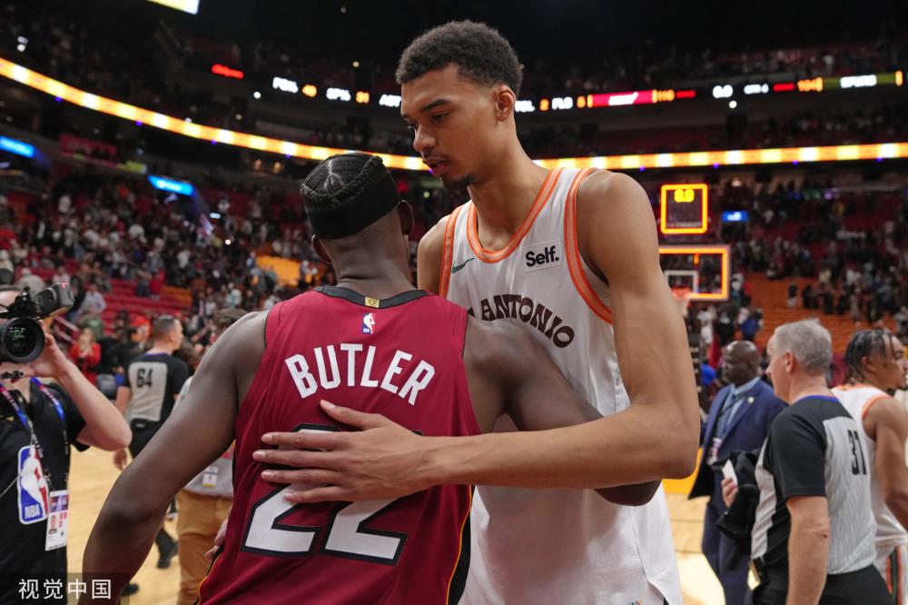 但对于曼联 但对于曼联